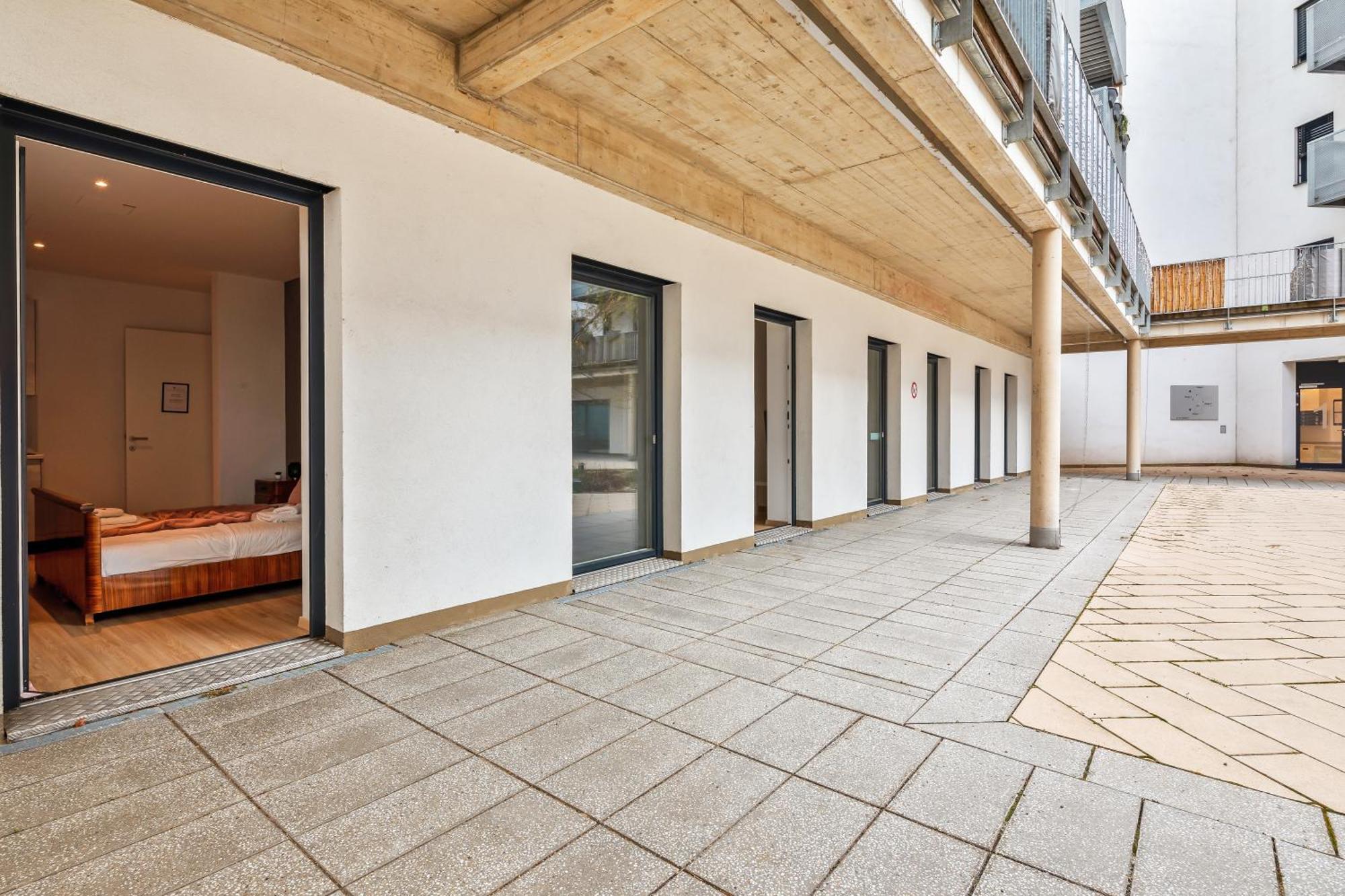 Stylish Flower Power Studio - Close To City Center & Public Transport - Ac & Wifi Wien Exteriör bild