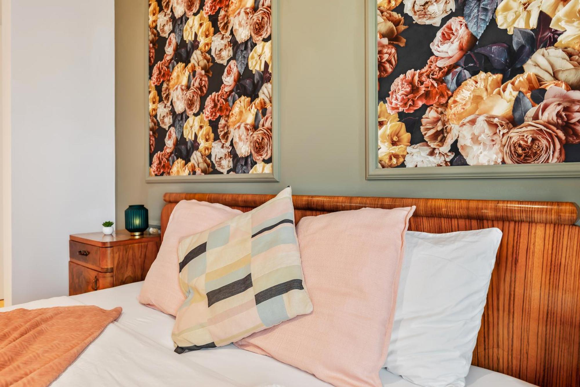 Stylish Flower Power Studio - Close To City Center & Public Transport - Ac & Wifi Wien Exteriör bild